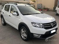 Usata Dacia Sandero Prestige 90 CV (66 kW) 2014 Bianco Berlina