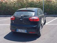 Käytetty Kia Rio LX 86 HP (63 kW) 2012 Musta Sedan
