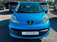 Usata Peugeot 107 68 CV (50 kW) 2008 Blu Utilitaria