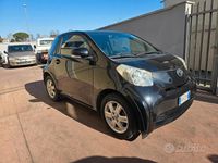 Usata Toyota iQ 90 CV (66 kW) 2009 Nero Utilitaria