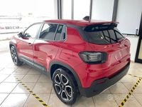 Begagnad Jeep Avenger Summit 101 HK (74 kW) 2023 Röd SUV