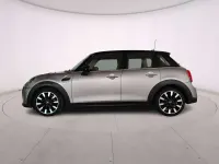 Usata Mini Cooper Essential 136 CV (100 kW) 2022 Melting silver iii Utilitaria