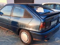 Usata Opel Kadett 150 CV (110 kW) 1990 Blu Berlina