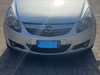 Usata Opel Corsa Club 75 CV (55 kW) 2007 Argento Utilitaria