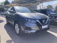 Usata Nissan Qashqai Acenta 110 CV (80 kW) 2017 Grigio SUV