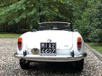 Käytetty Alfa Romeo Giulia Spider 122 HP (89 kW) 1964 Avoauto