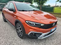 Usata Fiat Tipo Cross 100 CV (73 kW) 2021 Arancione Berlina