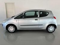 Usata Mitsubishi Colt 75 CV (55 kW) 2006 Argento Berlina
