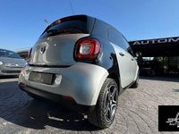 Usata Smart ForFour Passion 90 CV (66 kW) 2015 Argento Utilitaria