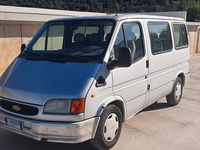 Usata Ford Transit 85 CV (62 kW) 1999 Argento Berlina