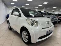 Usata Toyota iQ 68 CV (50 kW) 2009 Bianco Utilitaria