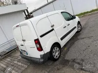 Usata Peugeot Partner 98 CV (72 kW) 2014 Bianco Monovolume