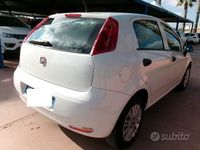 Usata Fiat Punto Street 77 CV (56 kW) 2018 Bianco Berlina