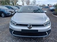 Nieuw VW Polo Edition 95 PK (69 kW) 2025 Grijs Sedan