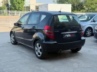 Usata Mercedes A180 Avantgarde 109 CV (80 kW) 2006 Nero Berlina