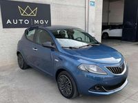 Usata Lancia Ypsilon Gold 69 CV (50 kW) 2023 Blu/azzurro Utilitaria