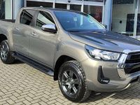Nuova Toyota HiLux Lounge 204 CV (150 kW) 2026 Oxide bronze Pick-up
