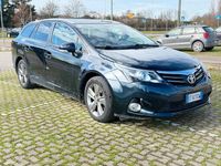Usata Toyota Avensis Lounge 124 CV (91 kW) 2014 Nero Station wagon