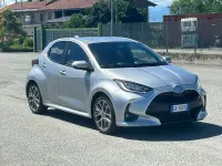 Usata Toyota Yaris Hybrid 92 CV (67 kW) 2025 Argento Berlina