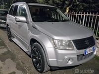 Usata Suzuki Grand Vitara 129 CV (94 kW) 2010 Grigio Berlina