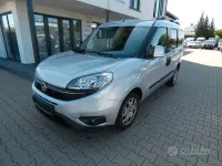 Usata Fiat Doblò 95 CV (69 kW) 2015 Grigio Monovolume