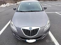 Usata Lancia Delta 120 CV (88 kW) 2011 Grigio Utilitaria