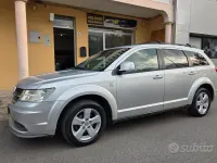 Usata Dodge Journey SE 140 CV (102 kW) 2011 Grigio SUV