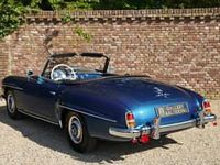 Usata Mercedes 190 105 CV (77 kW) 1960 Blu Berlina