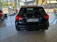 Usata Mercedes A180 Premium 109 CV (80 kW) 2016 Nero Utilitaria