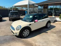 Usata Mini Cooper D 109 CV (80 kW) 2007 Beige Utilitaria