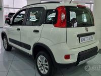 Usata Fiat Panda 4x4 S 84 CV (61 kW) 2018 Bianco Utilitaria