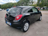 Usata Opel Corsa 75 CV (55 kW) 2012 Nero Utilitaria