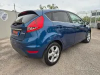 Usata Ford Fiesta Titanium 68 CV (50 kW) 2010 Blu Berlina