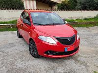 Usata Lancia Ypsilon 69 CV (50 kW) 2019 Rosso Utilitaria