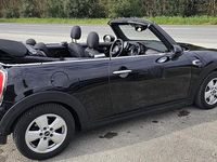 Usata Mini Cooper Cabriolet 135 CV (99 kW) 2018 Nero Cabrio