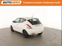 Usata Lancia Ypsilon Silver 69 CV (50 kW) 2018 Bianco Utilitaria