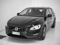Usata Volvo V60 Business Edition 150 CV (110 kW) 2016 Nero Station wagon
