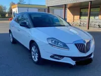 Usata Lancia Delta 120 CV (88 kW) 2010 Utilitaria