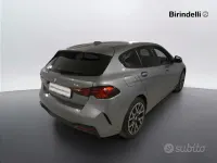 Usata BMW 118 Comfort Edition 150 CV (110 kW) 2024 Skyscraper grey metallic Utilitaria