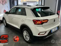 Usata VW T-Roc Life 150 CV (110 kW) 2022 Bianco SUV