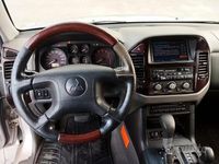 Usata Mitsubishi Pajero 160 CV (117 kW) 2002 Grigio SUV