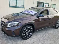 Usata Mercedes GLA180 Premium 109 CV (80 kW) 2017 Marrone SUV