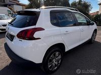 Usata Peugeot 2008 Allure 99 CV (72 kW) 2017 Bianco SUV