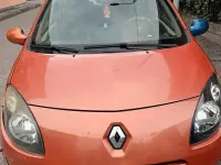 Usata Renault Twingo Komfort 75 CV (55 kW) 2008 Arancione Utilitaria