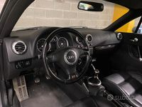 Usata Audi TT 180 CV (132 kW) 1999 Grigio Coupé