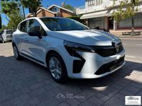 Nuova Renault Clio V Business 102 CV (75 kW) 2025 Nessuno(met.) Berlina