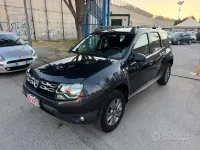Usata Dacia Duster 109 CV (80 kW) 2015 Grigio SUV
