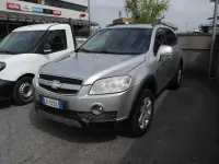 Begagnad Chevrolet Captiva 150 HK (110 kW) 2007 Grå SUV
