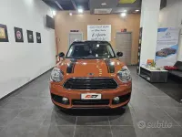 Usata Mini Cooper Countryman Hype 136 CV (100 kW) 2017 Arancione SUV