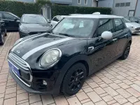 Usata Mini ONE 75 CV (55 kW) 2016 Nero Utilitaria